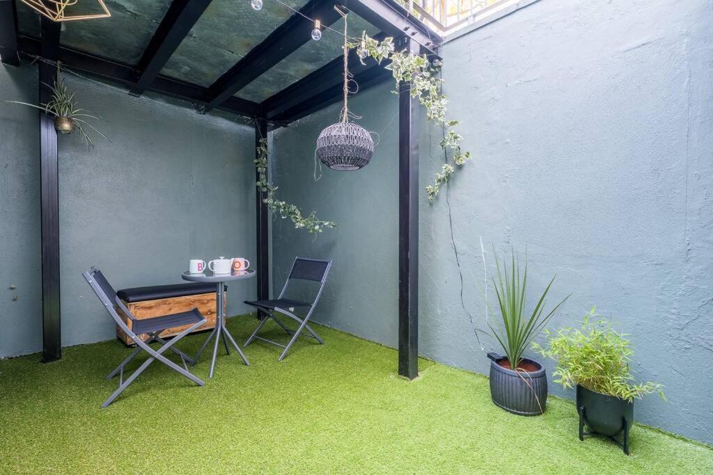 Modern 1-Bed Central Apartment With Outside Space Μπράιτον Εξωτερικό φωτογραφία